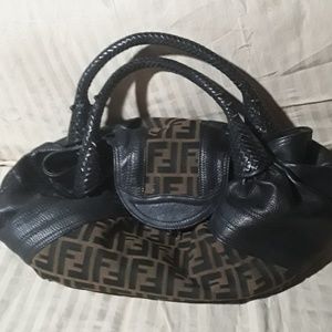 Fendi black leather purse